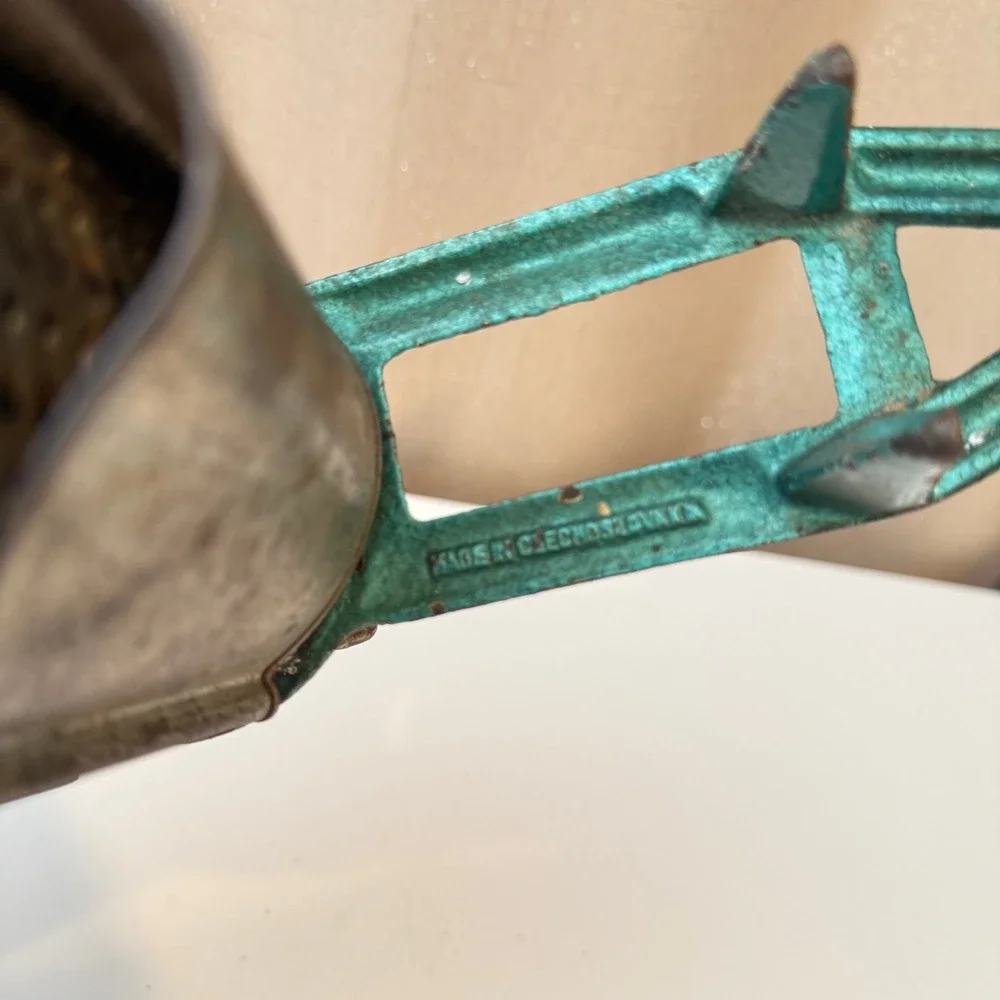 Vintage Porkert Hand Crank Rotary Grater Teal Green Cast Iron Czechoslovakia
